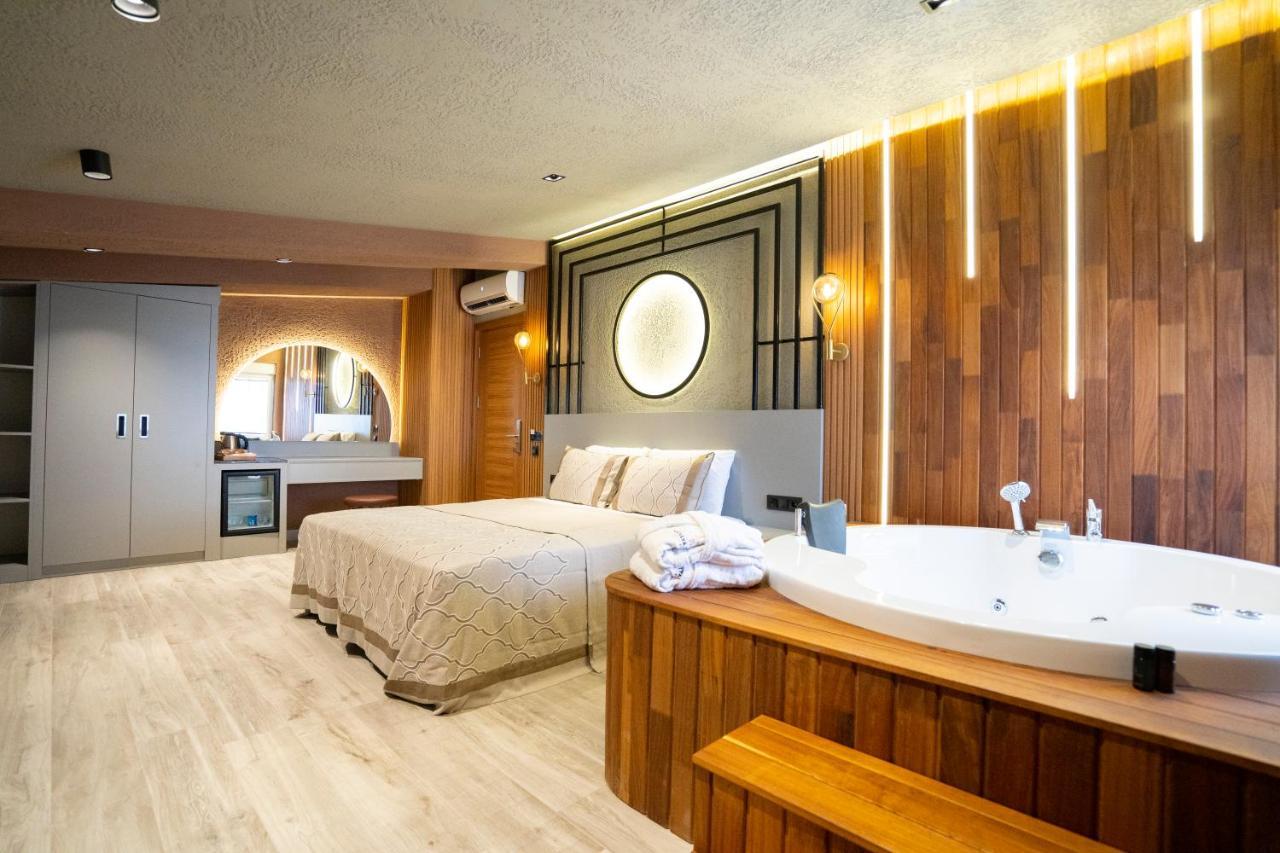 King Deluxe Room Jacuzzi